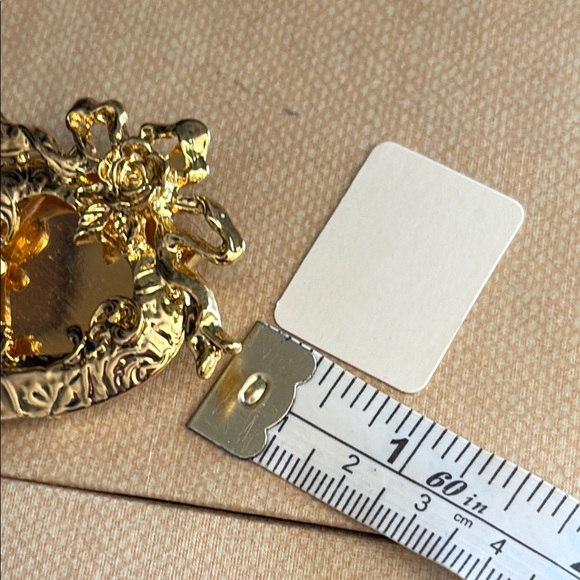 Avon Jewelry, Ornate "GoldPlated" Heirloom Rose Keepsake Heart Pin/Brooch ~ BR1 - Picture 15 of 16